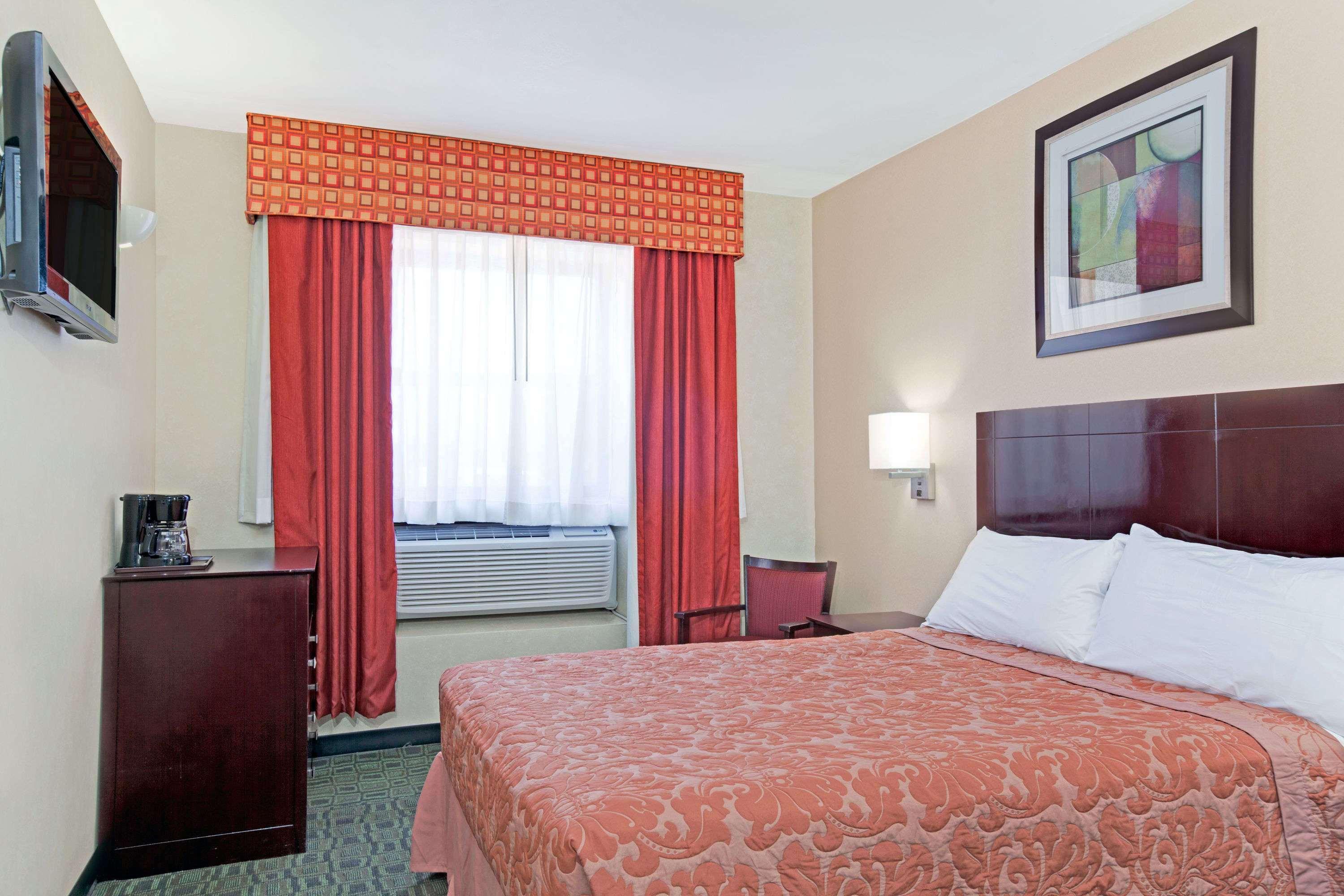 Super 8 By Wyndham Long Island City Lga Hotel New York Eksteriør bilde
